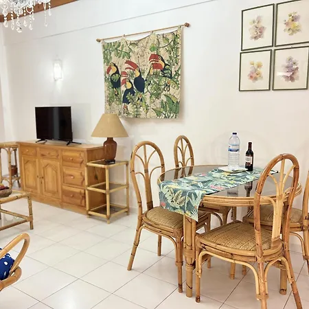 Casinha De Costa da Caparica