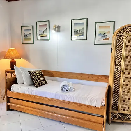 Casinha De Costa da Caparica